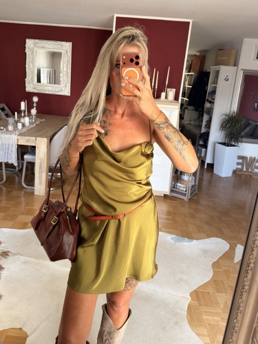 Mini kleid satinoptik größe - kleid,
