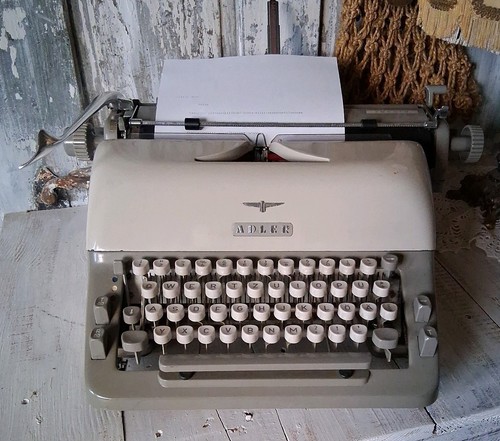 Adler schreibmaschine 50er - adler,