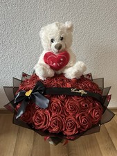 Strauß aus 55 roten