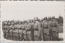 Foto, Portrait, Soldaten mit Hörnerhelm (MJ-45)1025