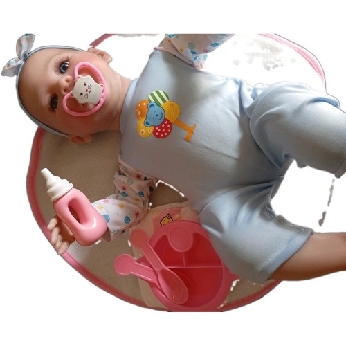 Realistische reborn babypuppe - realistische,