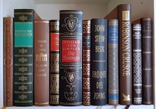 11 dekorative Bücher