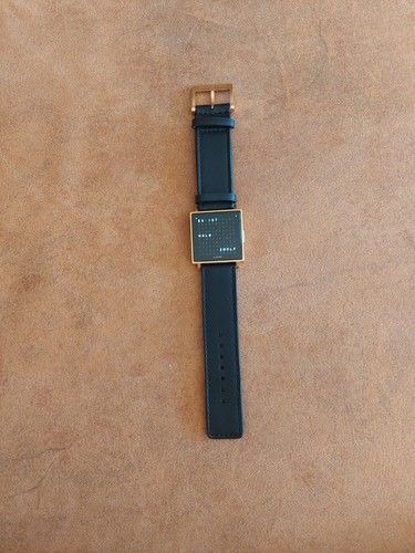 Qlocktwo rose black de - 35,