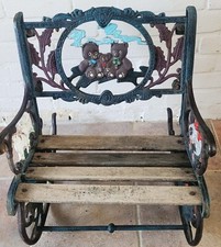 Kleine Garten- Puppenbank, Gusseisen, antik