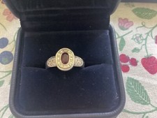 Rubinring mit Brillanten von