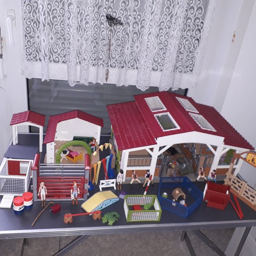 Schleich pferdestall mit viel - pferdestall,