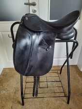 Massimo Sattel / Dressursattel 18'' weit / breit/ aktuell KW 35, KW 38 ab Werk