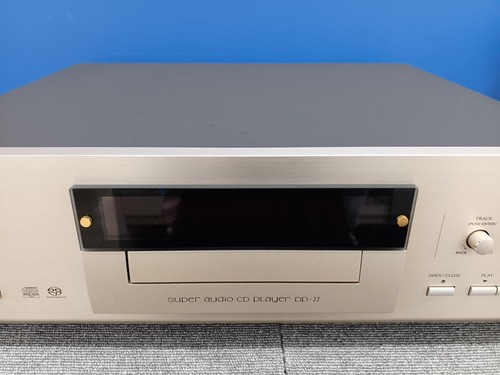 Accuphase sacd cd player - dp-77, cd-player