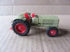 Siku Traktor Hanomg-Zugschlepper Robust V287