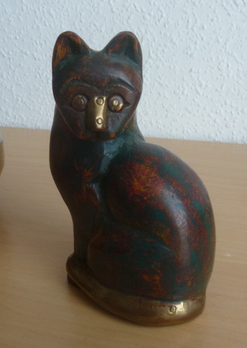 Skulptur aus holz - aus, sitzende