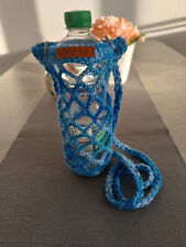 Flaschentasche zum Umhängen Flaschenhalter Bottle bag Handmade Festival gehäkelt