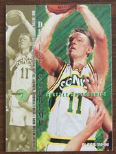 Trading Card NBA Fleer 95-96  Detlef Schrempf  Seattle Supersonics