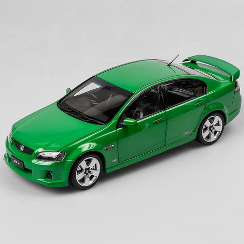 Authentic collectibles - 1:18,