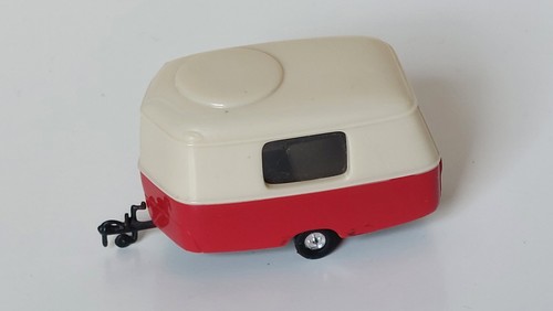Wohnwagen hymer eriba - 1:64,