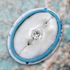 Verlobungsring 18K Weißgold