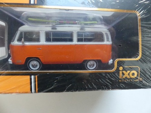 Ixo bus 1975 mit - t2,