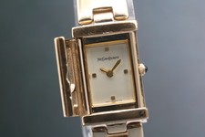 [Exc+5] Yves Saint Laurent