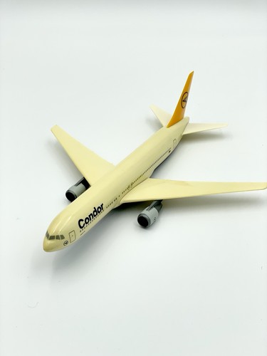 Condor boeing 767 - condor,