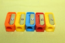 5 DDR Spitzer Rubin Schulspitzer Schule Anspitzer VEB bunt gemischt T2