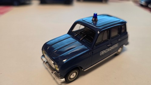 Renault gendarmerie police - renault, r