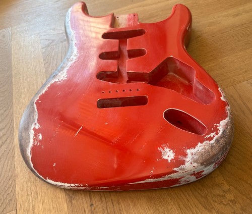 Stratocaster body dakota red