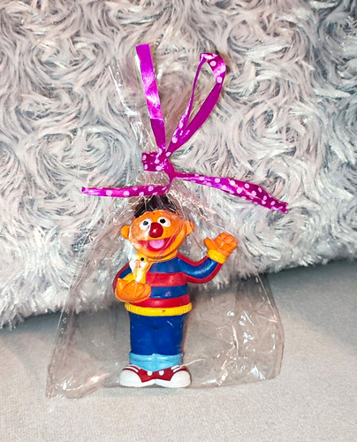 Ernie sesamstraße figur aus - sesamstraße,
