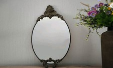 Sehr schöner Spiegel aus den 60er Jahren. Messing.