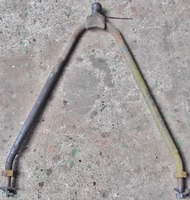 Stützstrebe Vorderachse von