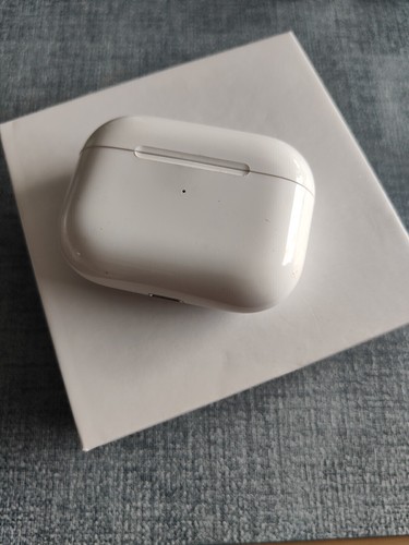 Original apple airpod - apple, pro