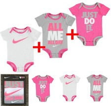 Nike Mädchen Bodys Strampler 3er Set Geschenkset für Babys 0-6 Monate Newborn