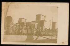 Foto AK - Marine Schiff mit Stahlhelm Soldaten - 1.WK - ungewöhnlich - 