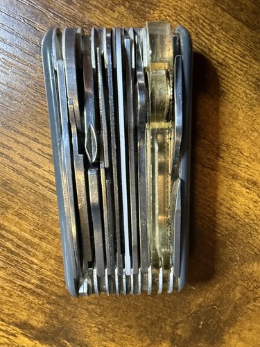 Schweizer taschenmesser - schweizer,