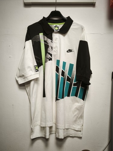 Vintage agassi challenge - agassi, court