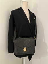 Louis Vuitton Pochette Metis
