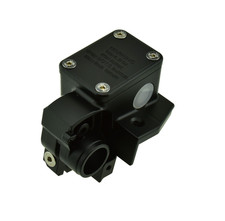 Front brake master cylinder