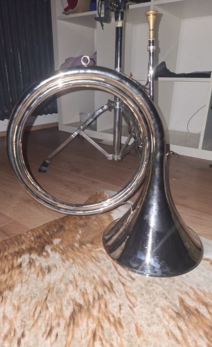 Marching parforcehorn fanfare - marching,