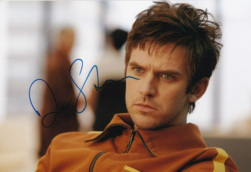 Dan stevens signed autogramm - dan,