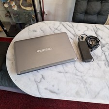 Toschiba Satellite  L855D 128 GB SSD 12 GB RAM Windows11