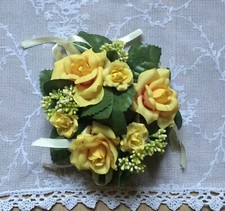 Kleiner Kerzenring gelbe Rosen Kunstblumen künstliche Blumen  ca. 13 cm Dm