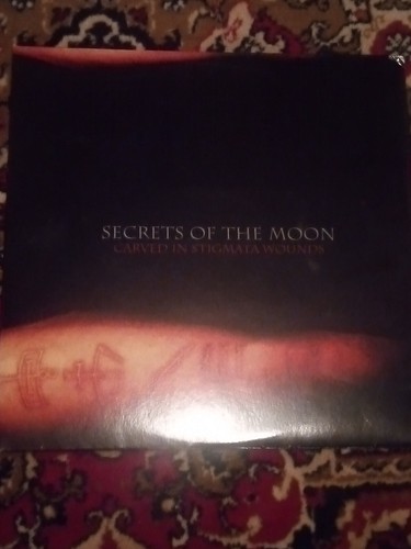 Secrets the moon - of, in