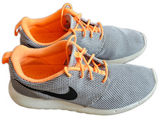 Nike Roshe Run Wolf Grey/Orange Grösse  EU40,5 / US7,5 / UK6,5 / 25,5cm