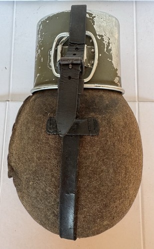 Alte feldflasche aus - feldflasche, (aus
