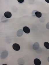 Elfenbein Polka Crinkle Chiffon - (verschiedene Größen) Stoff