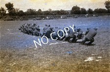 Foto WK II Dia Negativ S/W Tauziehen Truppen Übungen J1.8