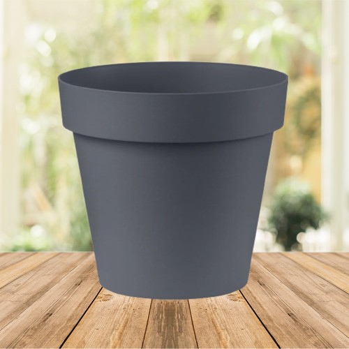 Central garden round - central,