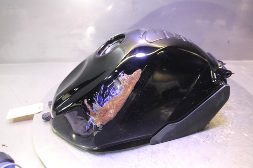 Suzuki gsxr750 gas tank - 04-05,