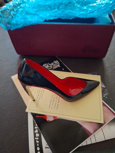 Just the right shoe - just,