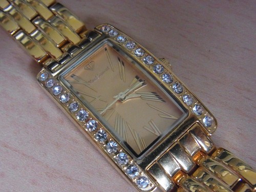Elegante yves camani damenuhr - yves,