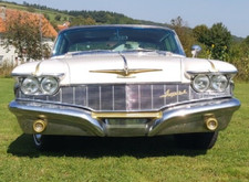 1960 Chrysler Imperial Frontgrill mit und ohne Schriftzug in top Zustand