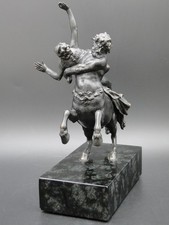 Bronzefigur Nessos raubt